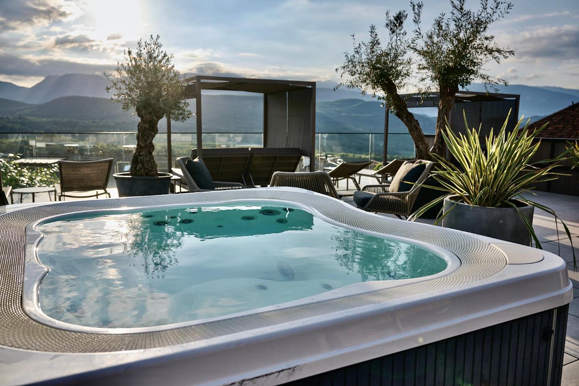 Das Panorama Designhotel Caldaro Bagian luar foto