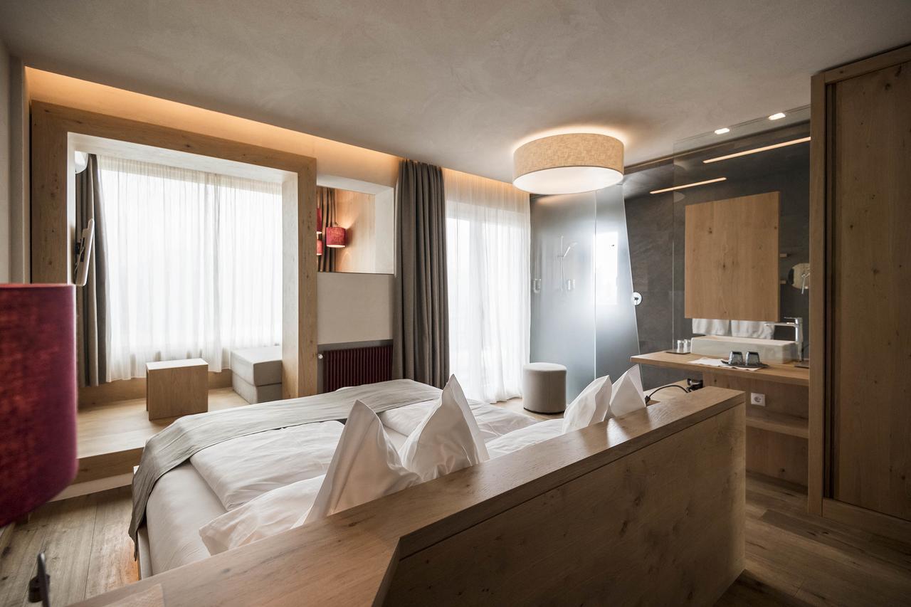 Das Panorama Designhotel Caldaro Bagian luar foto